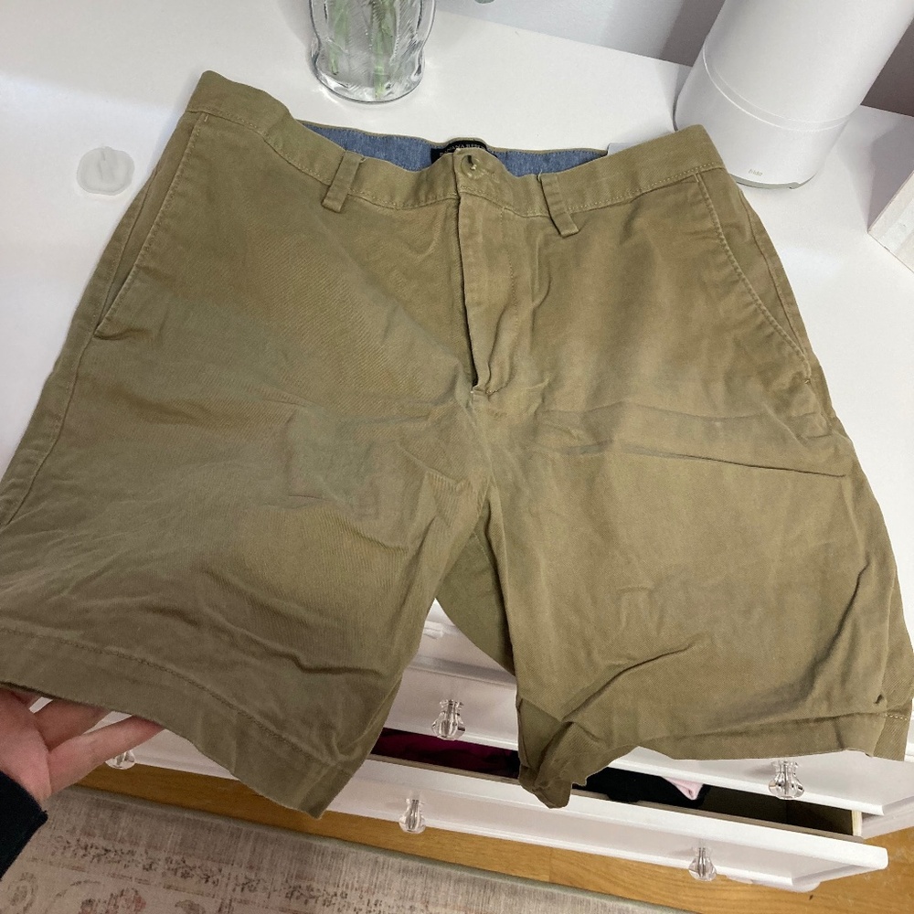 Banana Republic Men's Aiden shorts Size 33